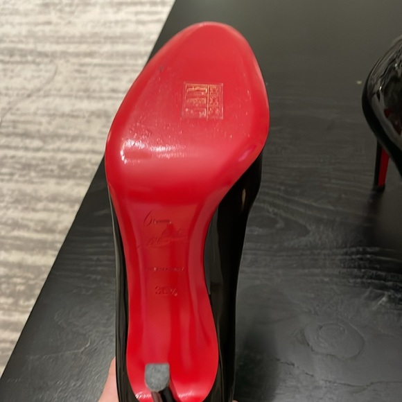Brand new never worn authentic Christian Louboutin 38 1/2 comes with box - Picture 4 of 5